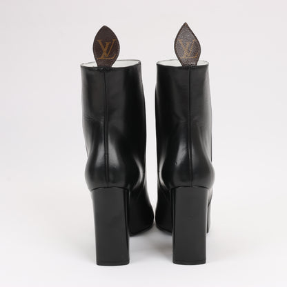 Louis Vuitton Match Making Line 17 years Leather Short Boots in Black BR0177, Size 39 EU
