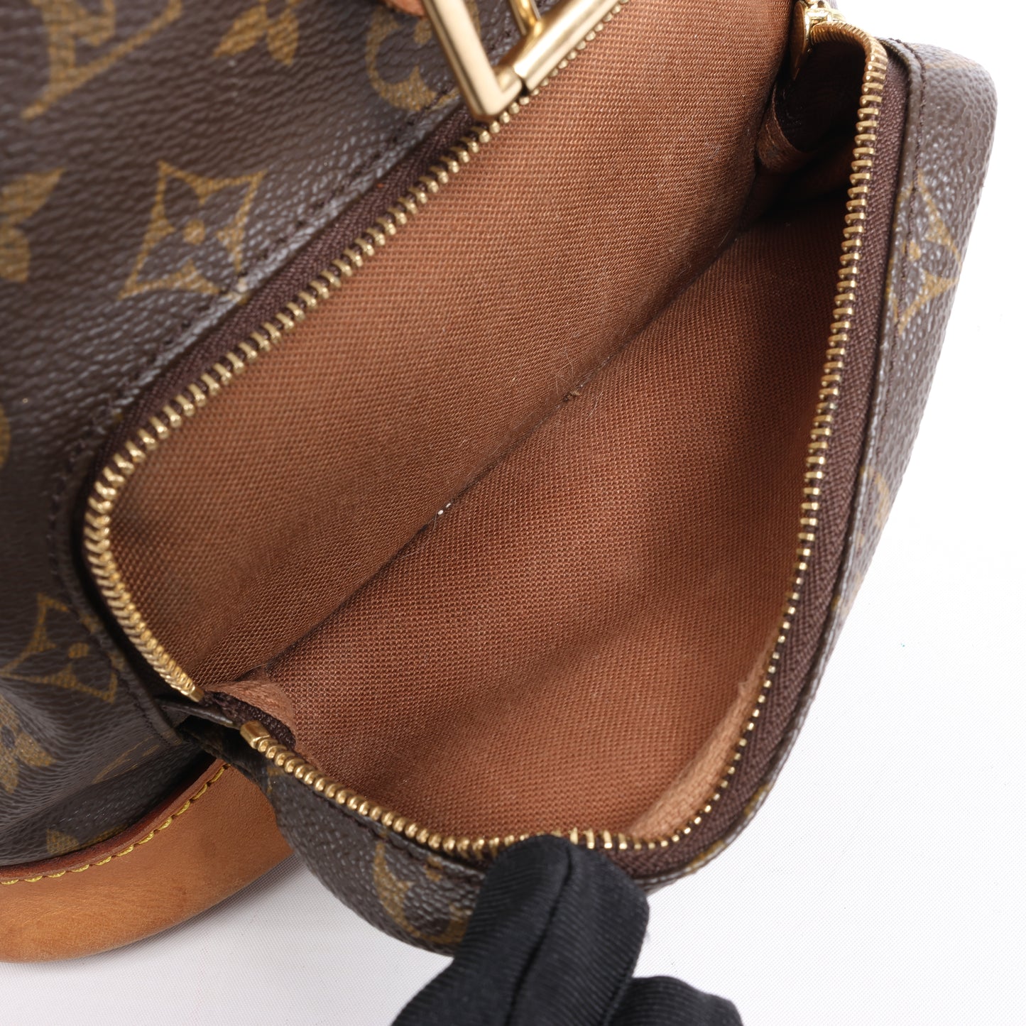 Louis Vuitton Monogram Canvas Montsouris Vintage MM Backpack M51136