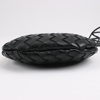 Bottega Veneta Intrecciato Sardines Leder Umhängetasche in Schwarz