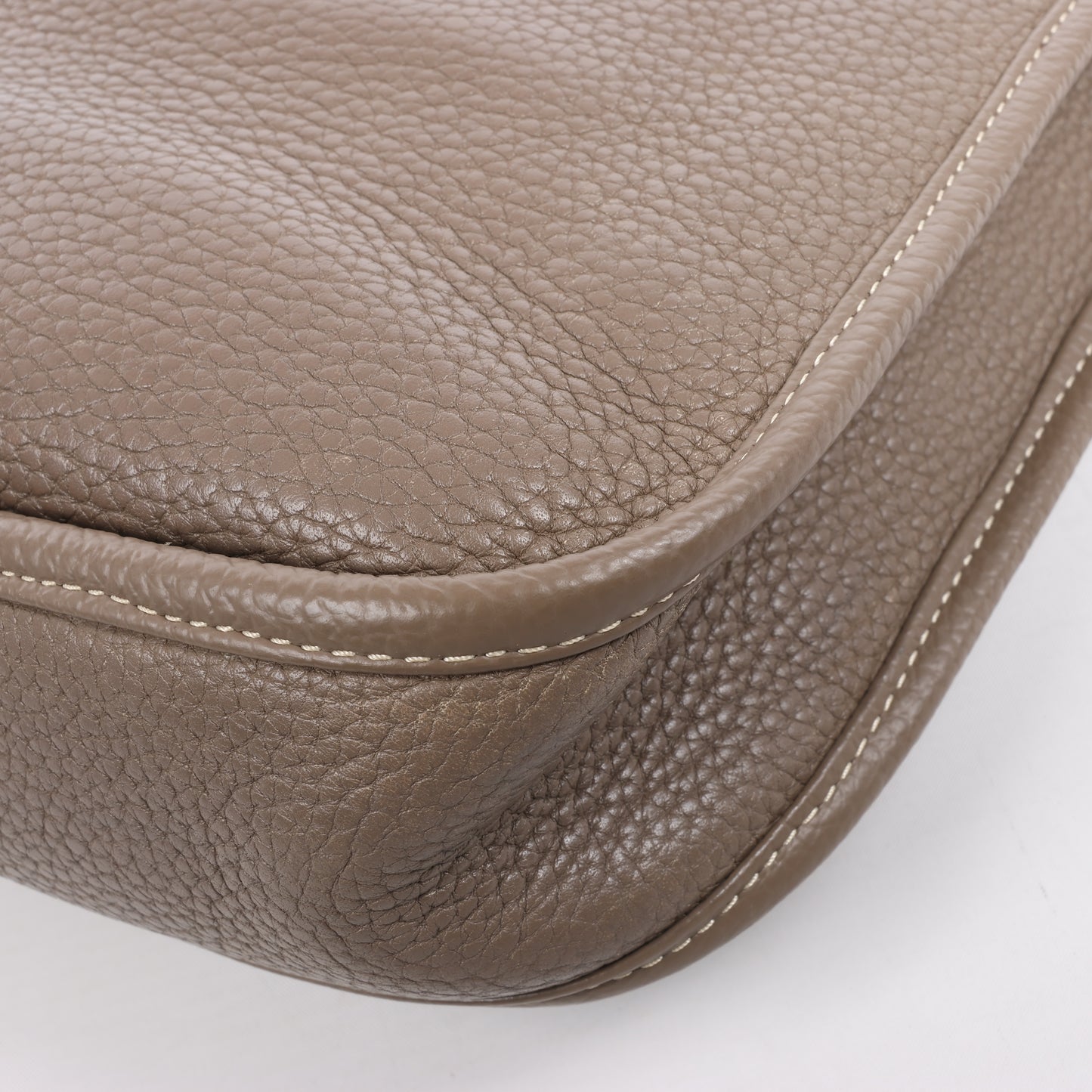 Hermès Evelyne 1 29 PM Taurillon Clemence Taupe Silber Metallbeschläge L: 2008