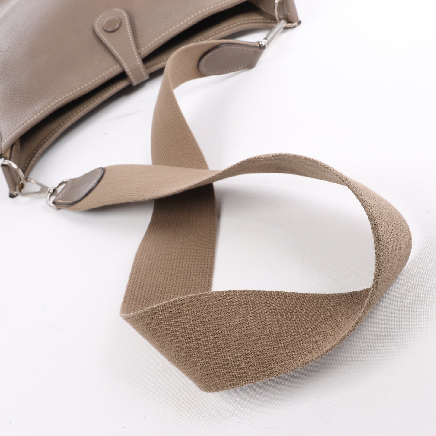 Hermès Evelyne 1 29 PM Taurillon Clemence Taupe Silber Metallbeschläge L: 2008