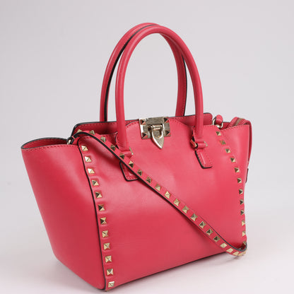 Sac à main Valentino Garavani Rockstud en cuir rose à double compartiment