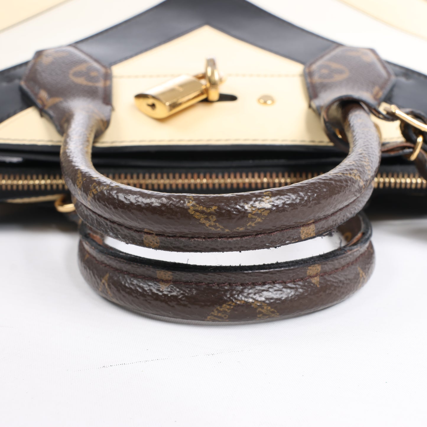 Louis Vuitton LV Logo City Steamer PM