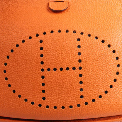 HERMES Evelyne 1 33 GM Taurillon Clemence Orange Silber Metallbeschläge Umhängetasche □JO: 2011
