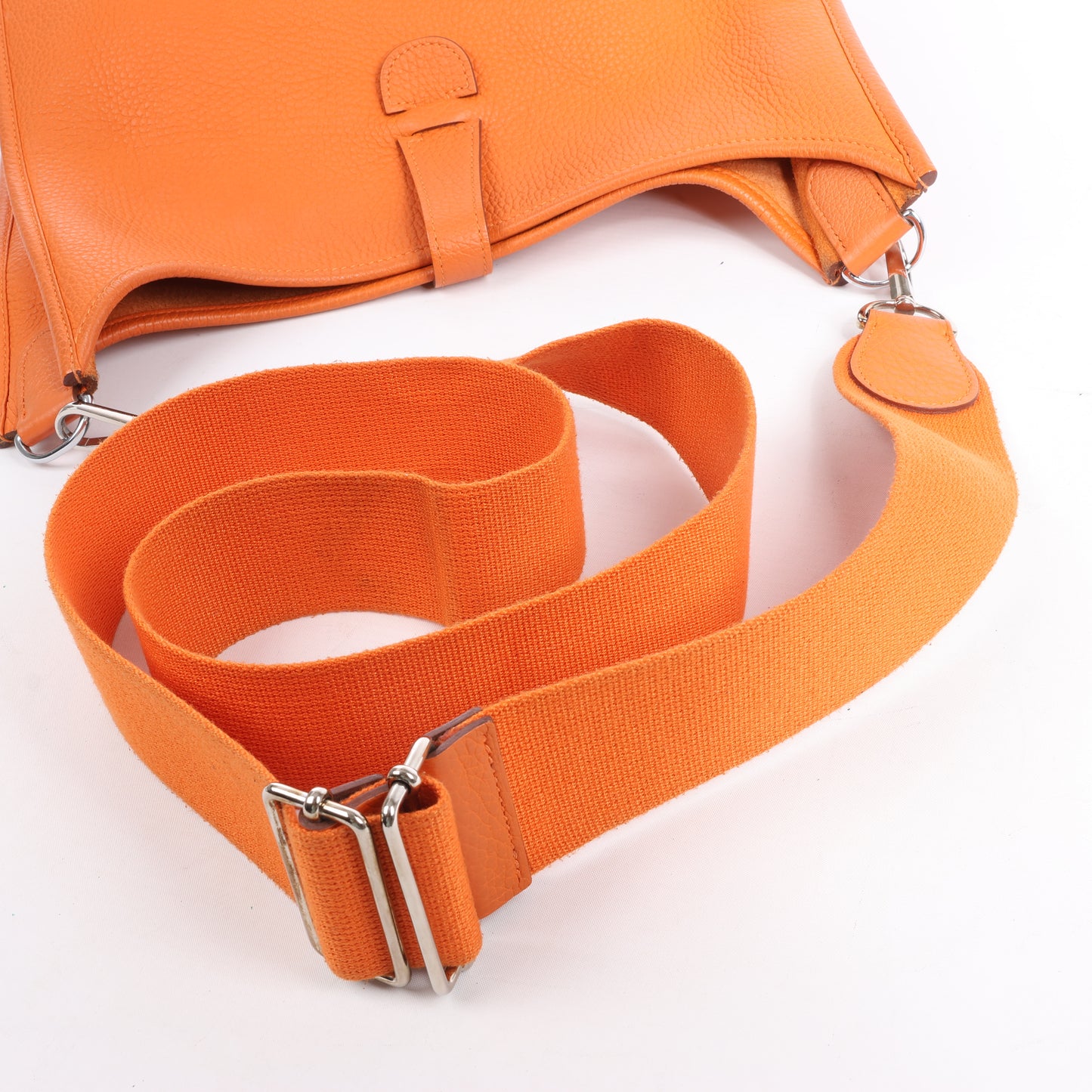 HERMES Evelyne 1 33 GM Taurillon Clemence Orange Silber Metallbeschläge Umhängetasche □JO: 2011