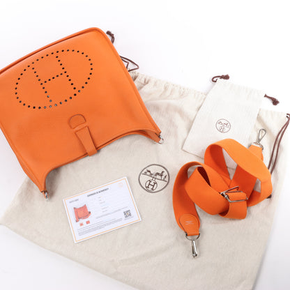 HERMES Evelyne 1 33 GM Taurillon Clemence Orange Silber Metallbeschläge Umhängetasche □JO: 2011