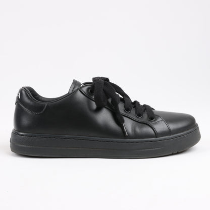 PRADA Logo-Leder-Sneaker in Schwarz × Weiß 1E282N, Größe 37,5 EU