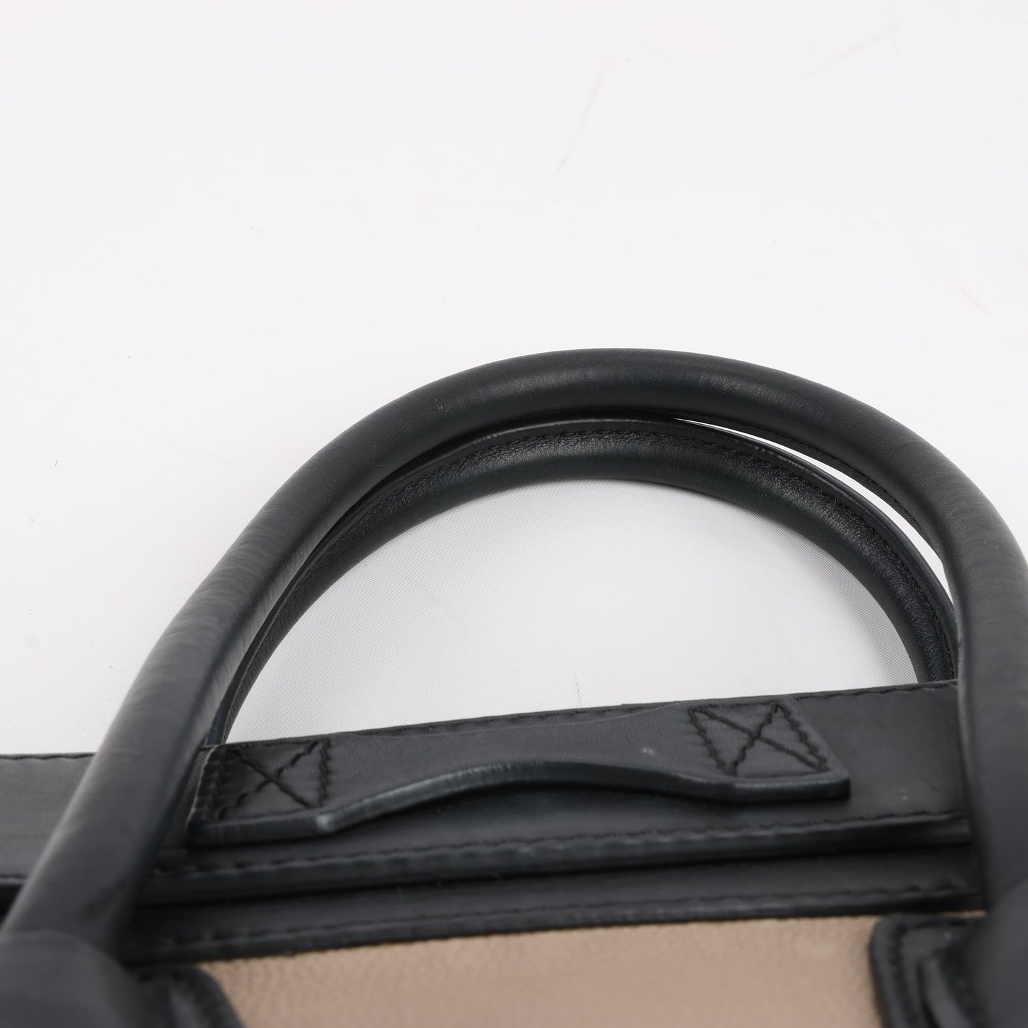 CELINE Luggage Micro Lederhandtasche dreifarbig in Beige