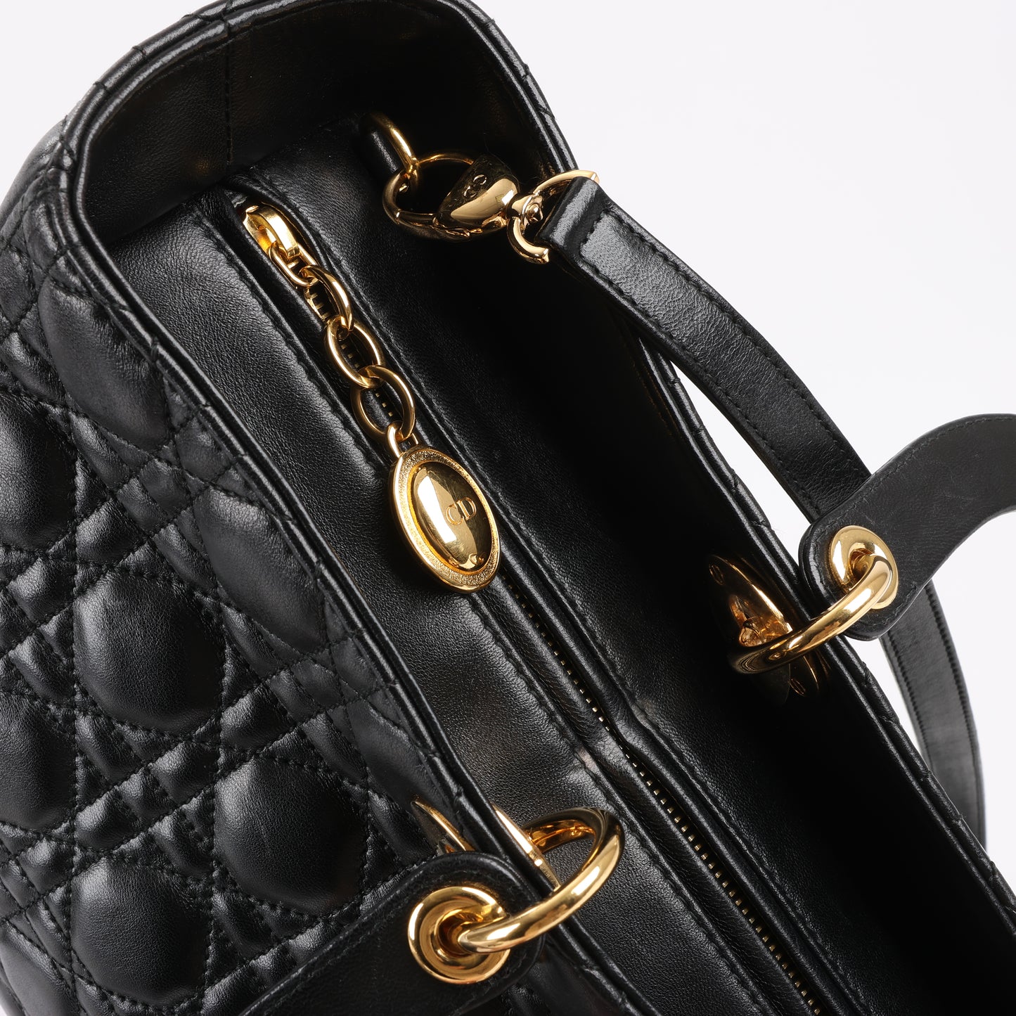 Christian Dior Lady Dior Große 2-Wege-Handtasche aus Cannage-Leder in Schwarz