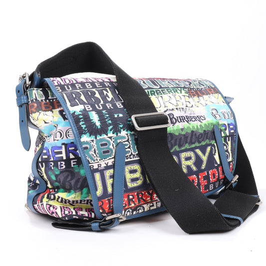 Burberry – Kuriertasche mit Graffiti-Logo-Print, mehrfarbig