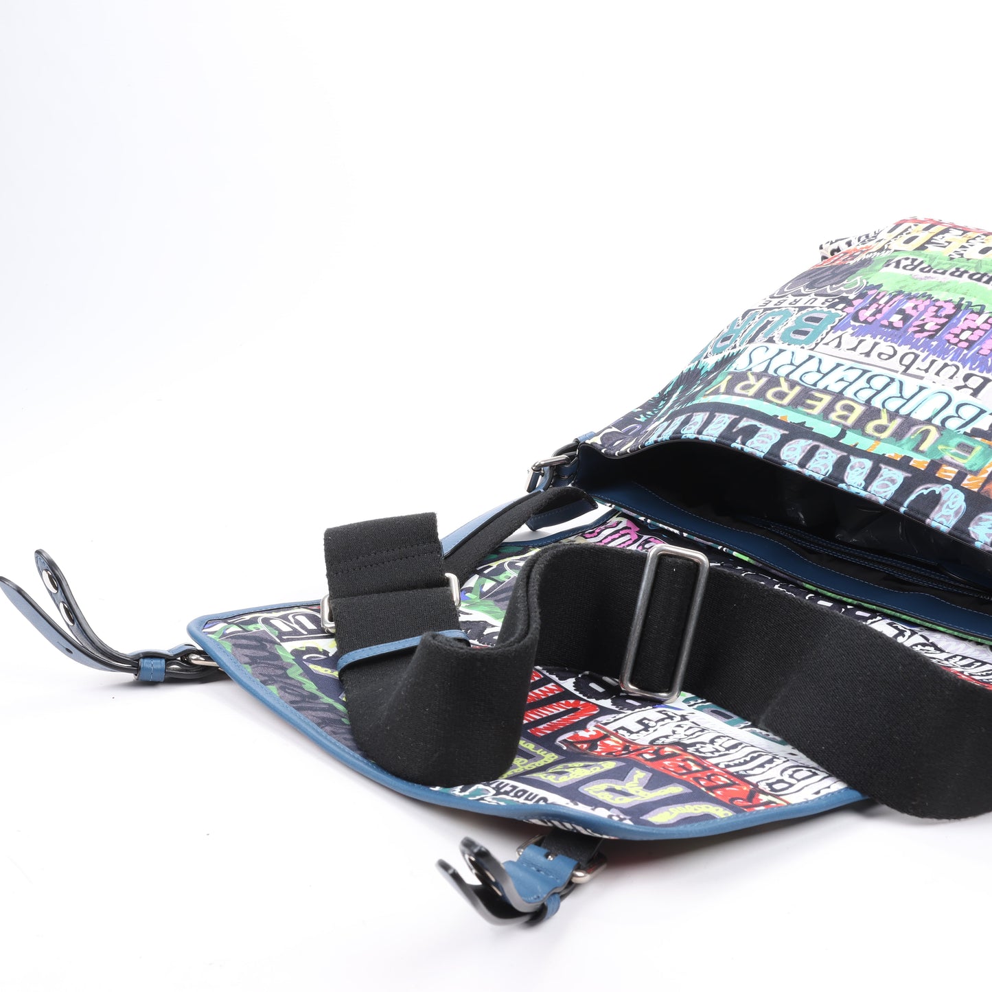 Burberry – Kuriertasche mit Graffiti-Logo-Print, mehrfarbig