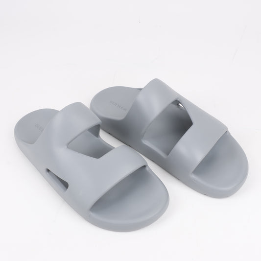 Bottega Veneta Rubber Band Sandals in Grey, Size 43 EU