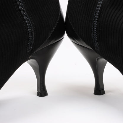 Ferragamo Gancini Stiefeletten aus Leder und Wildleder in Schwarz, Größe 4,5 US