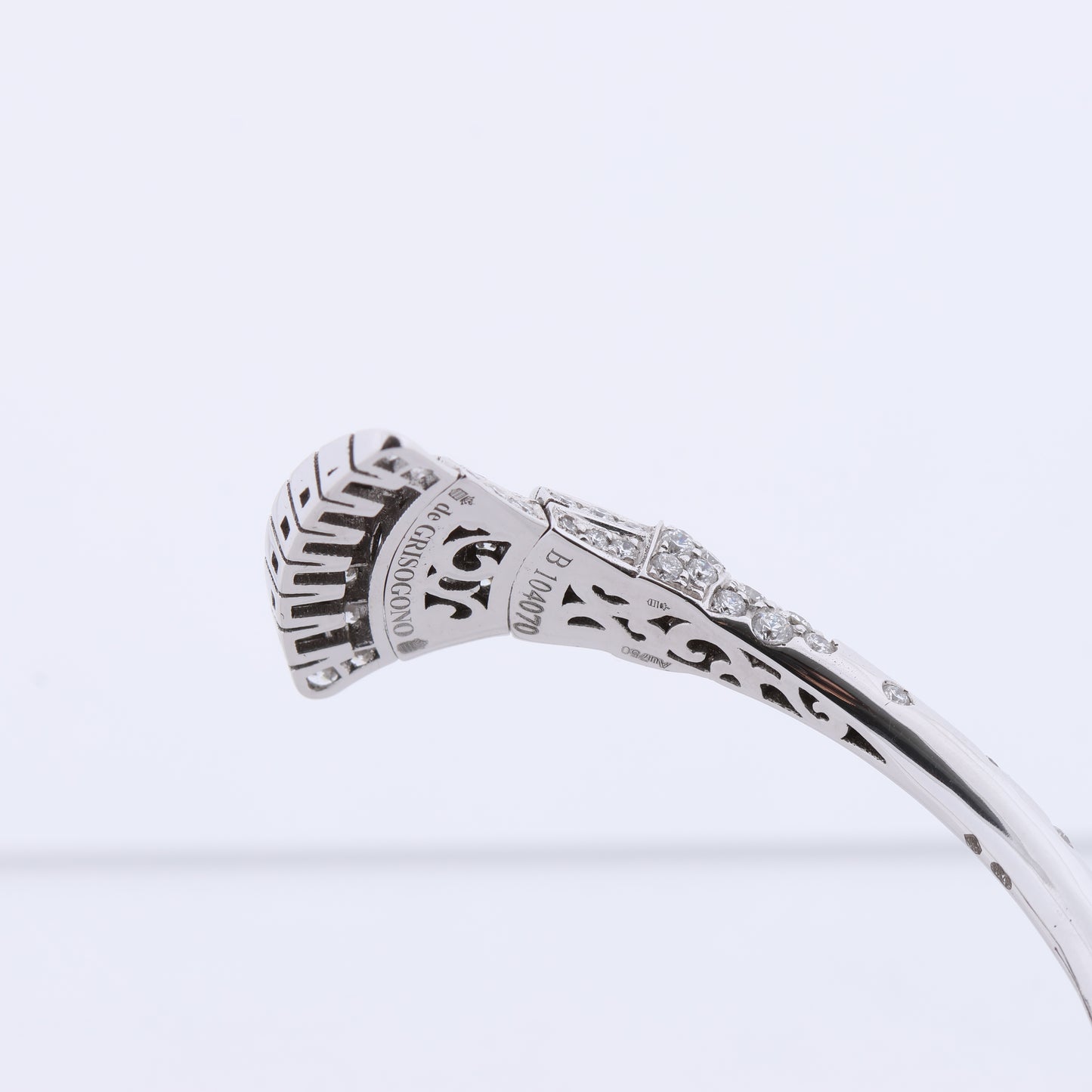 De Grisogono Ventaglio 18K White Gold and Diamon Bracelet