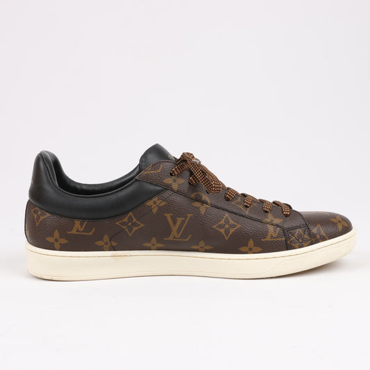 Louis Vuitton Monogram Canvas Luxembourg Low Top Sneakers, Size 42.5 EU