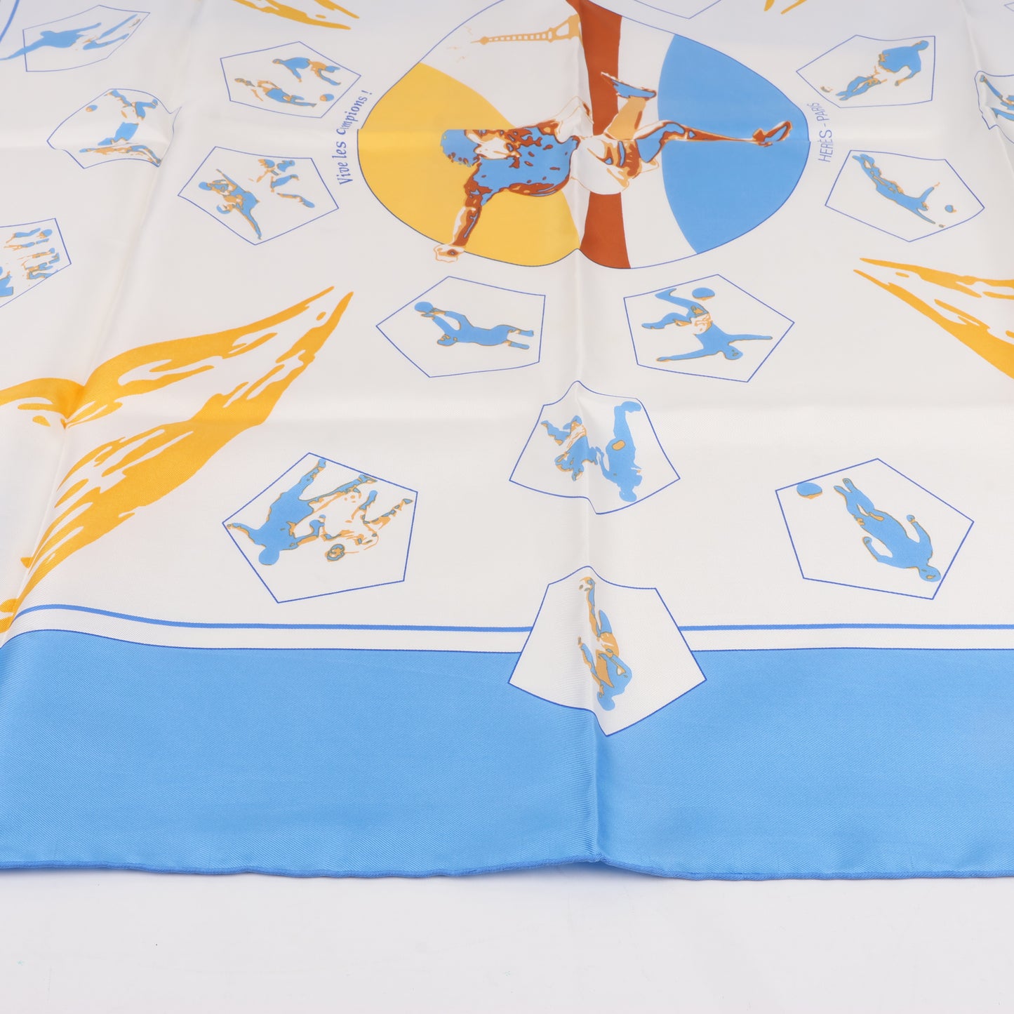 Hermès Carré 90 " Vivs Les champions!" 100% Silk Scarf