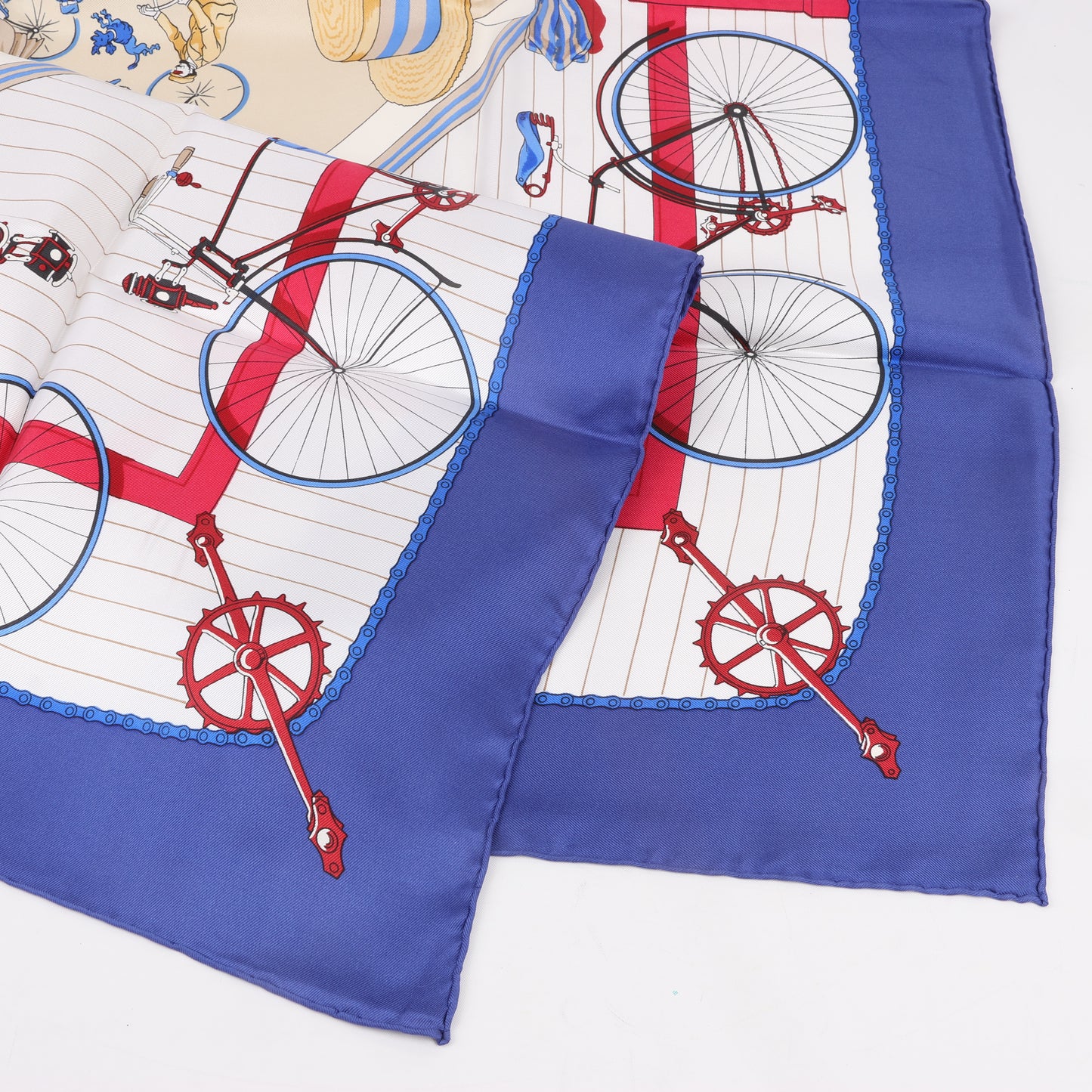 Hermès Carré 90 "LES BECANES" 100% Silk Scarf