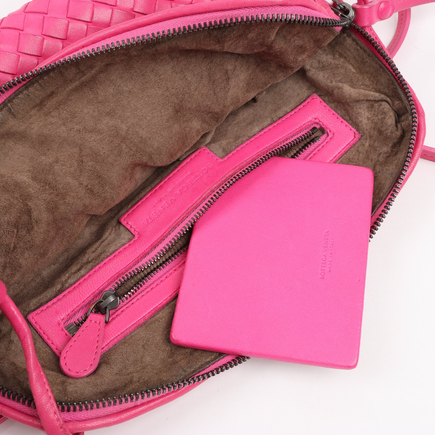 Bottega Veneta Intrecciato Nodini Umhängetasche in Rosa