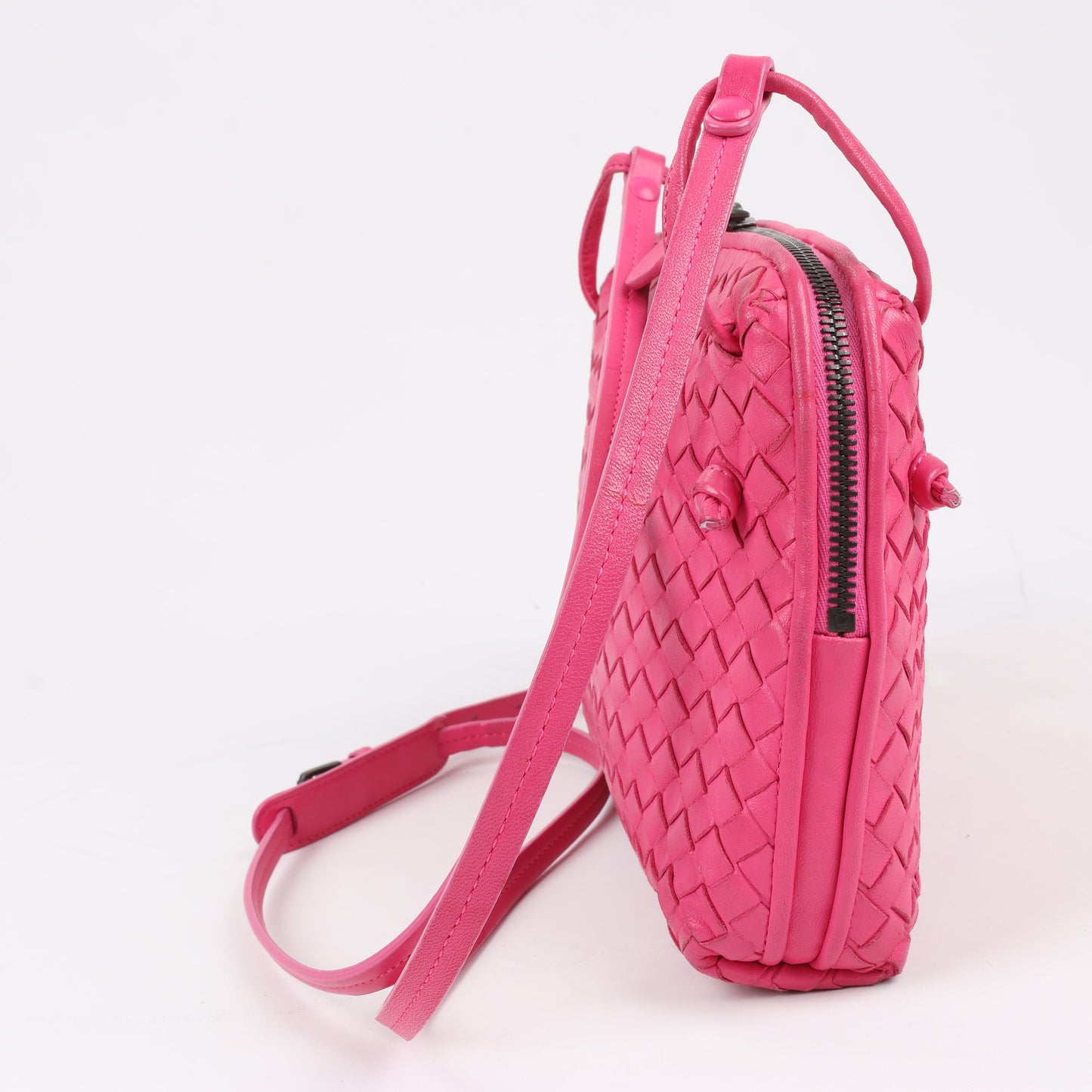 Bottega Veneta Intrecciato Nodini Umhängetasche in Rosa
