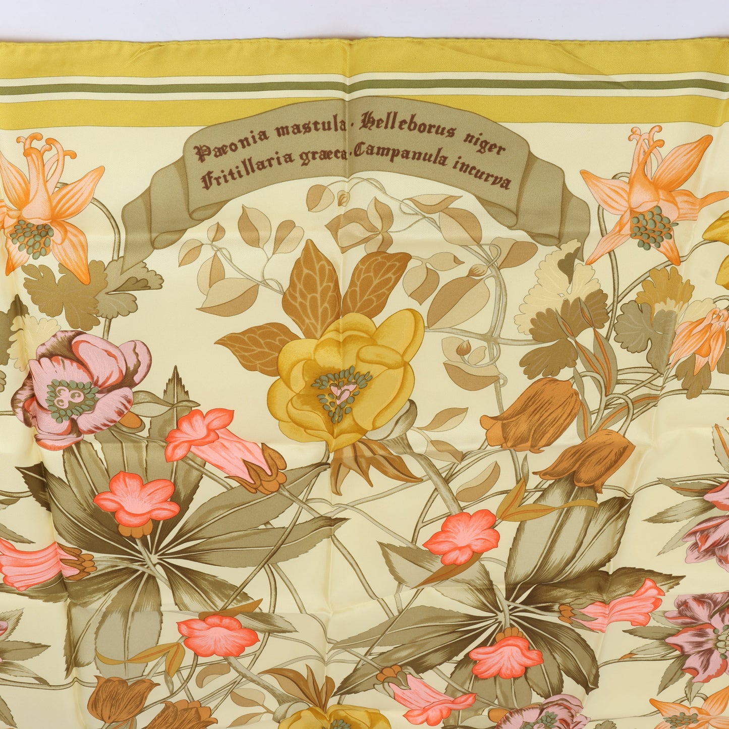 Hermes Carré 90 "Fleurs d'Hellade" 100% Silk Scarf