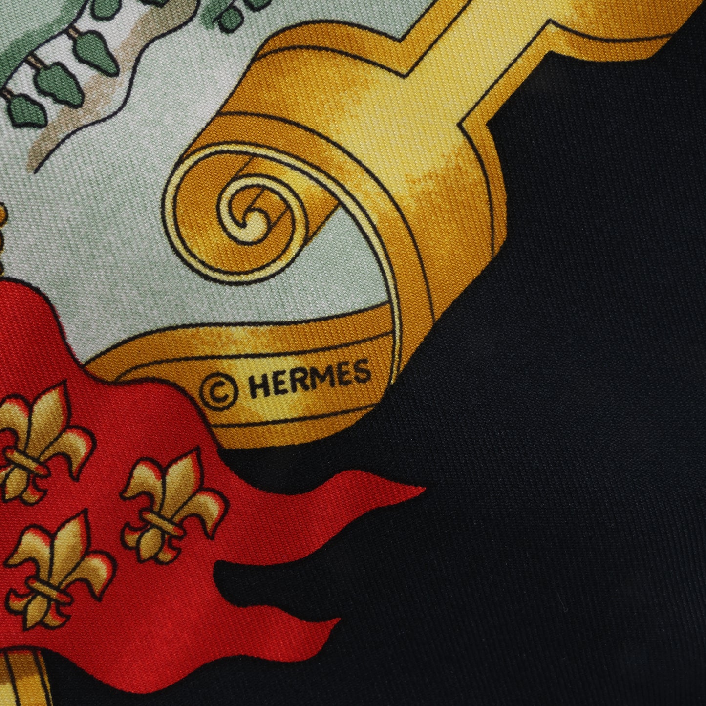 Hermes Carré 90 "VOILES DE LUMIERE" 100% Silk Scarf