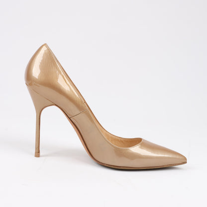 Manolo Blahnik Patent Leather BB Pointed Toe Heels in Beige, Size 40 EU