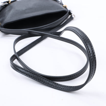Givenchy „Voyeux“ 2-Wege-Umhängetasche aus schwarzem Leder