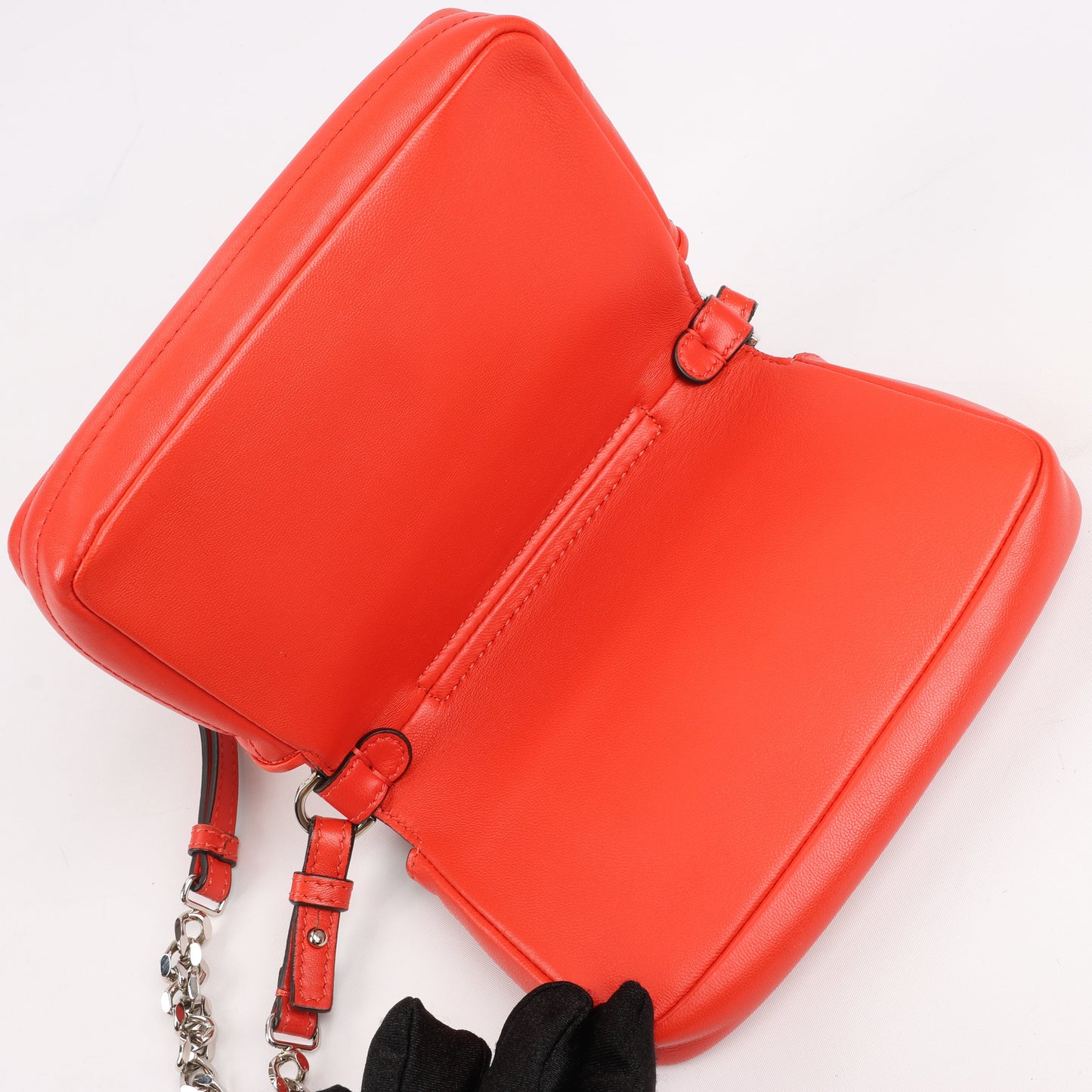 FENDI Double Micro Baguette Leder-Umhängetasche mit Kette in Rot 8M0371