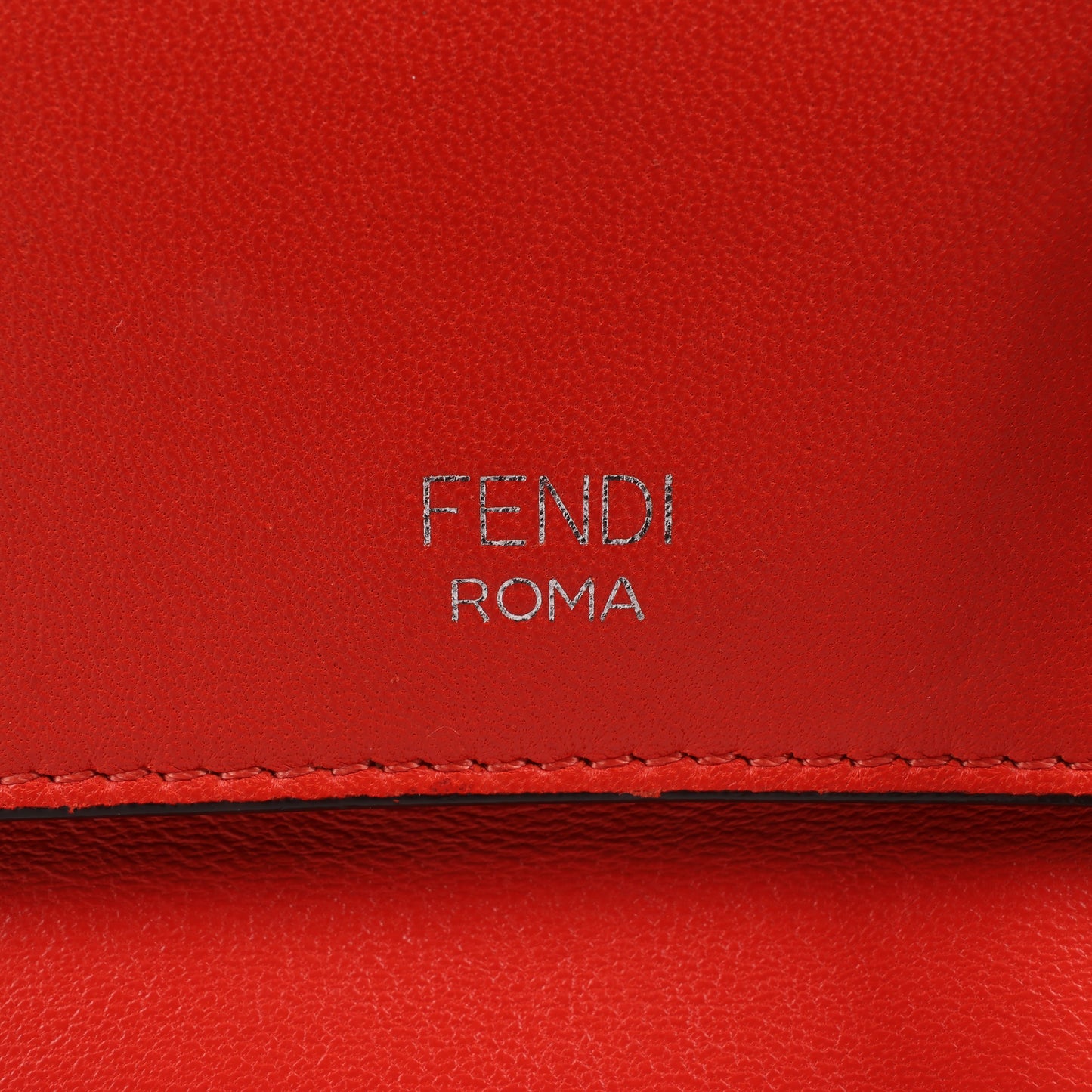FENDI Double Micro Baguette Leder-Umhängetasche mit Kette in Rot 8M0371