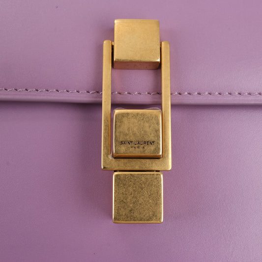 Saint Laurent Paris Carre Schultertasche aus Leder in Lila