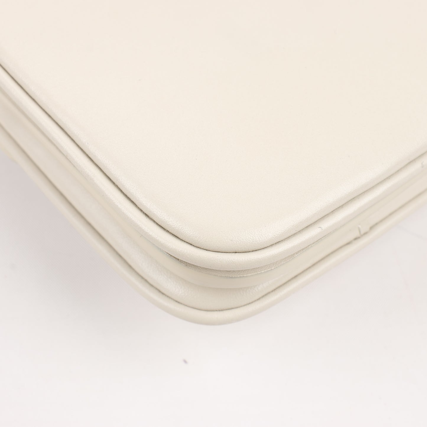 Saint Laurent Paris Le Maillon Leather Shoulder bag in Beige 649795