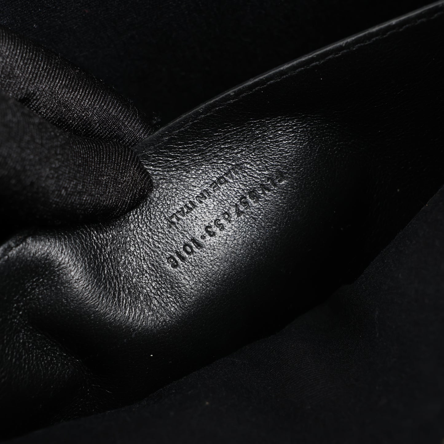 Saint Laurent Paris Uptown Lederhandtasche in Grau 557653