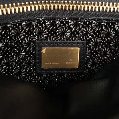 Fendi Peekaboo 2-Wege-Handtasche aus Lackleder in Schwarz 8BN211