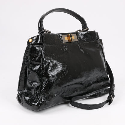 Fendi Peekaboo 2-Wege-Handtasche aus Lackleder in Schwarz 8BN211