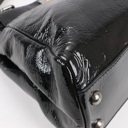 Fendi Peekaboo 2-Wege-Handtasche aus Lackleder in Schwarz 8BN211