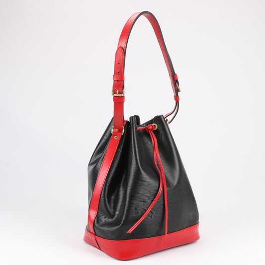 Sac à bandoulière Noe en cuir épi LOUIS VUITTON en noir x rouge castillan
