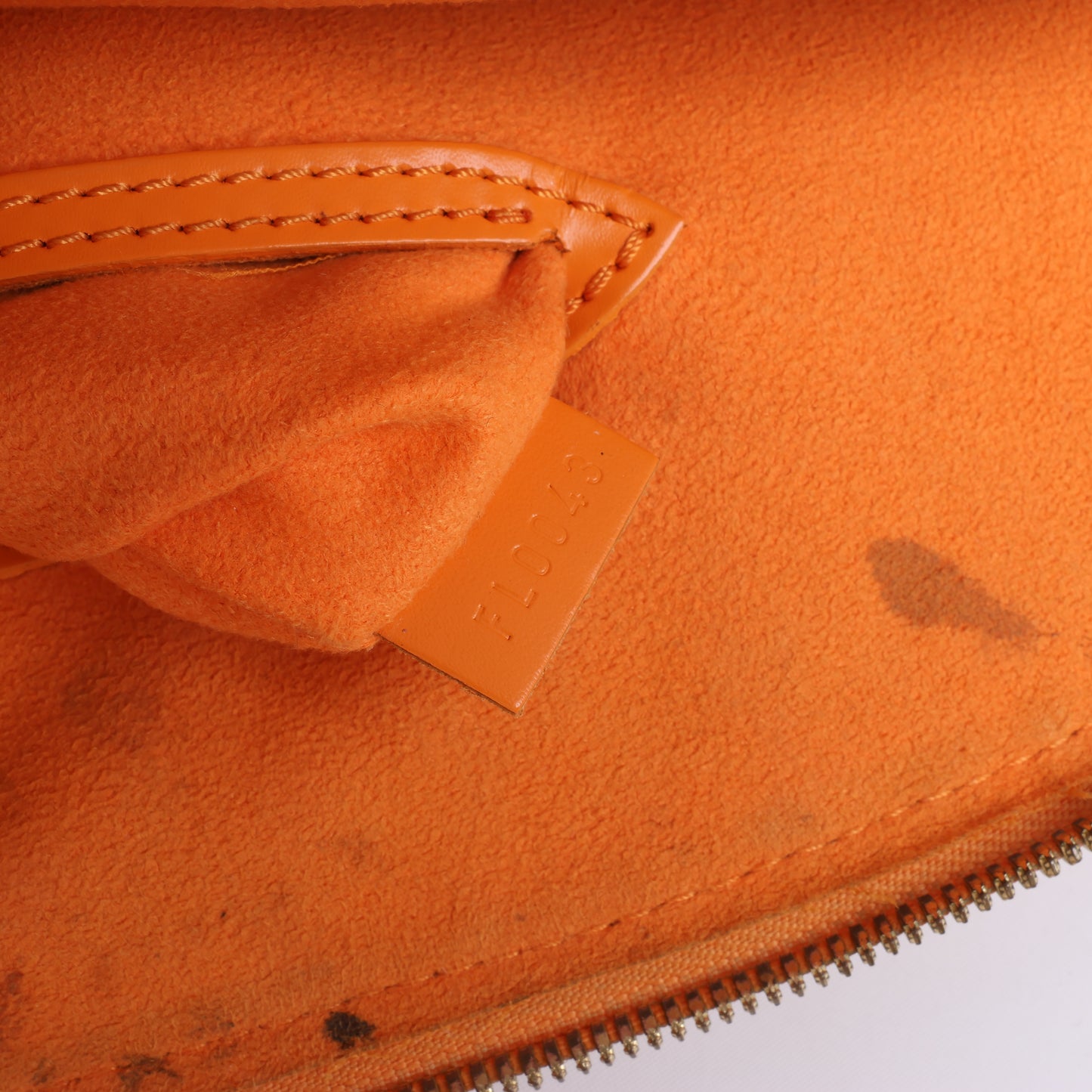 Louis Vuitton Epi Leather Alma PM Handbag in Orange M40623