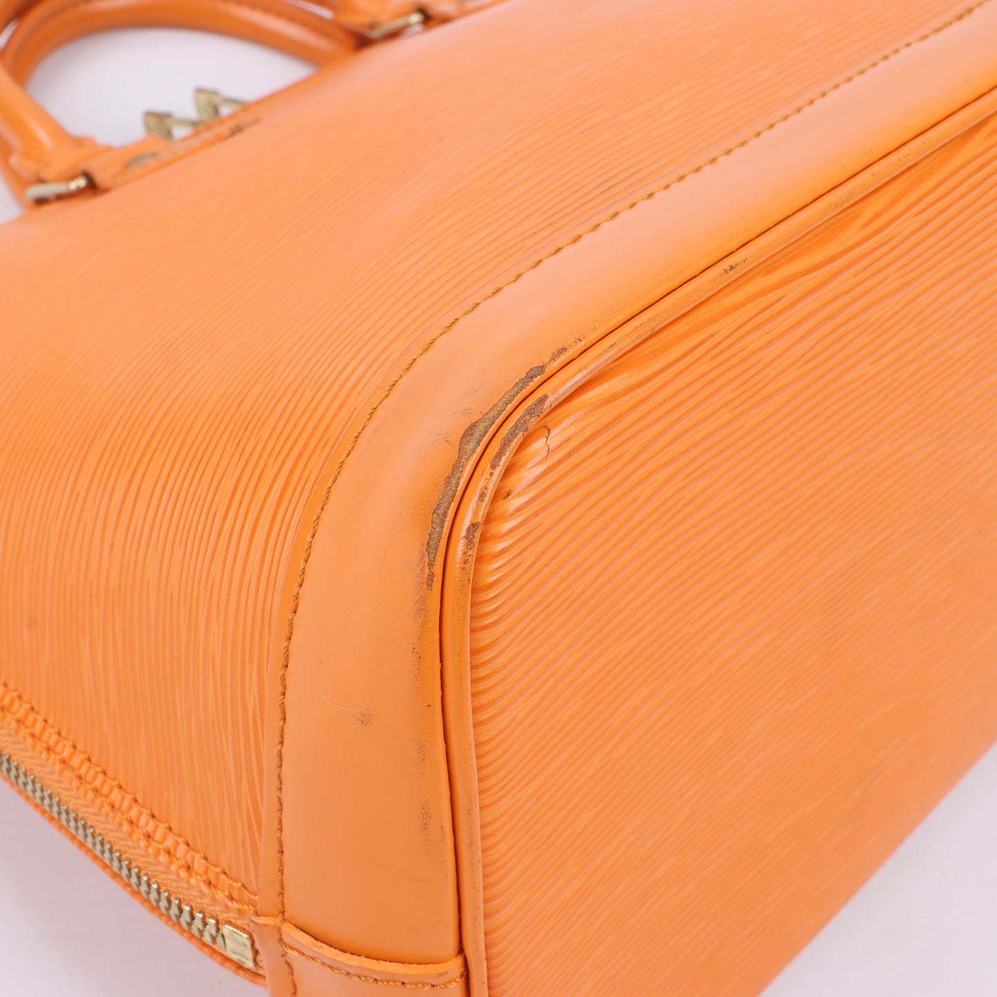 Louis Vuitton Epi Leather Alma PM Handbag in Orange M40623