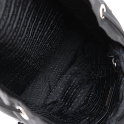 Prada Tessuto Stoff x Lederrucksack in Schwarz