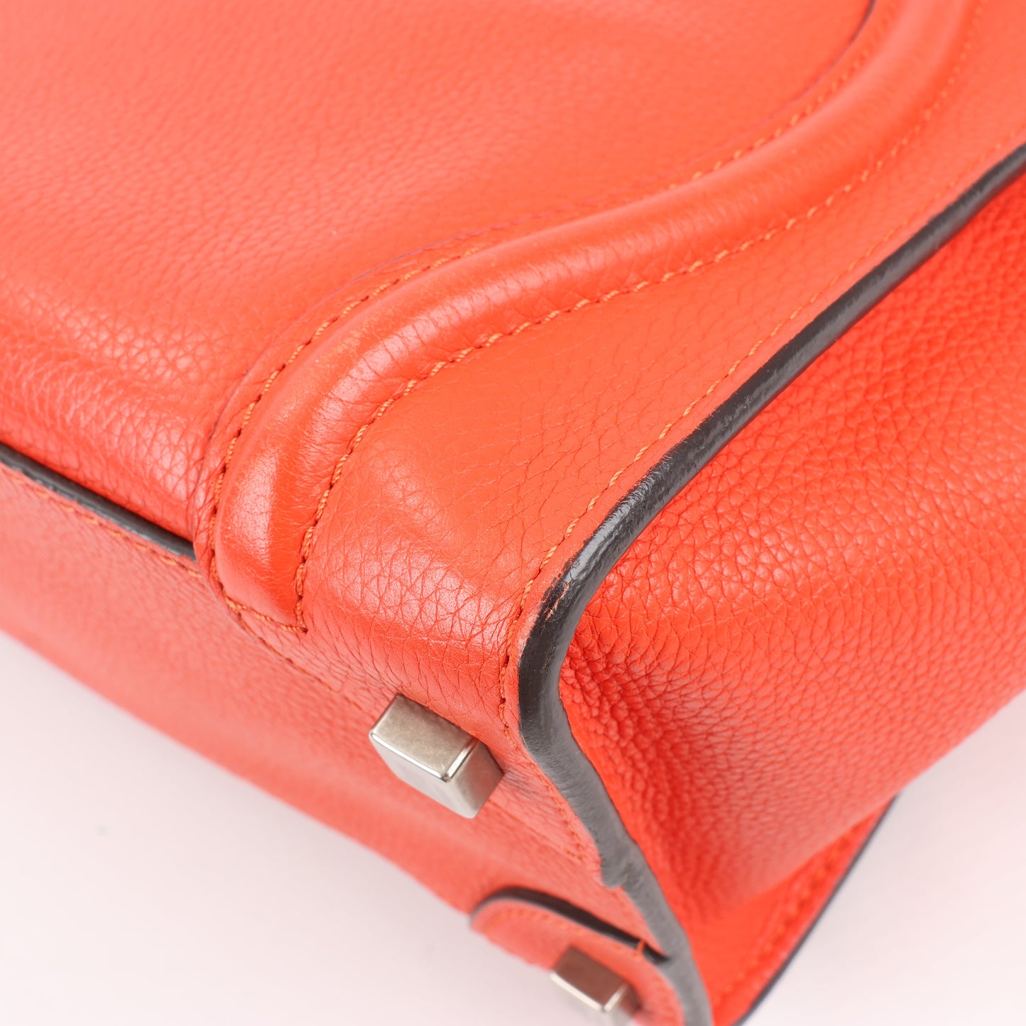 Celine Luggage Micro-Handtasche aus rotem Leder