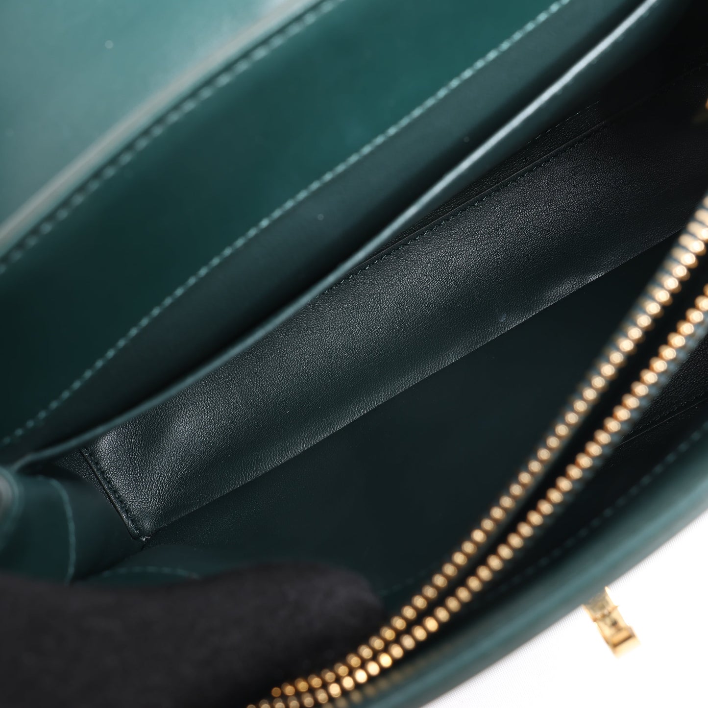 Celine – Sac 16 – Kleine Handtasche aus glattem Kalbsleder in Grün