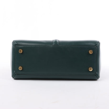 Celine – Sac 16 – Kleine Handtasche aus glattem Kalbsleder in Grün