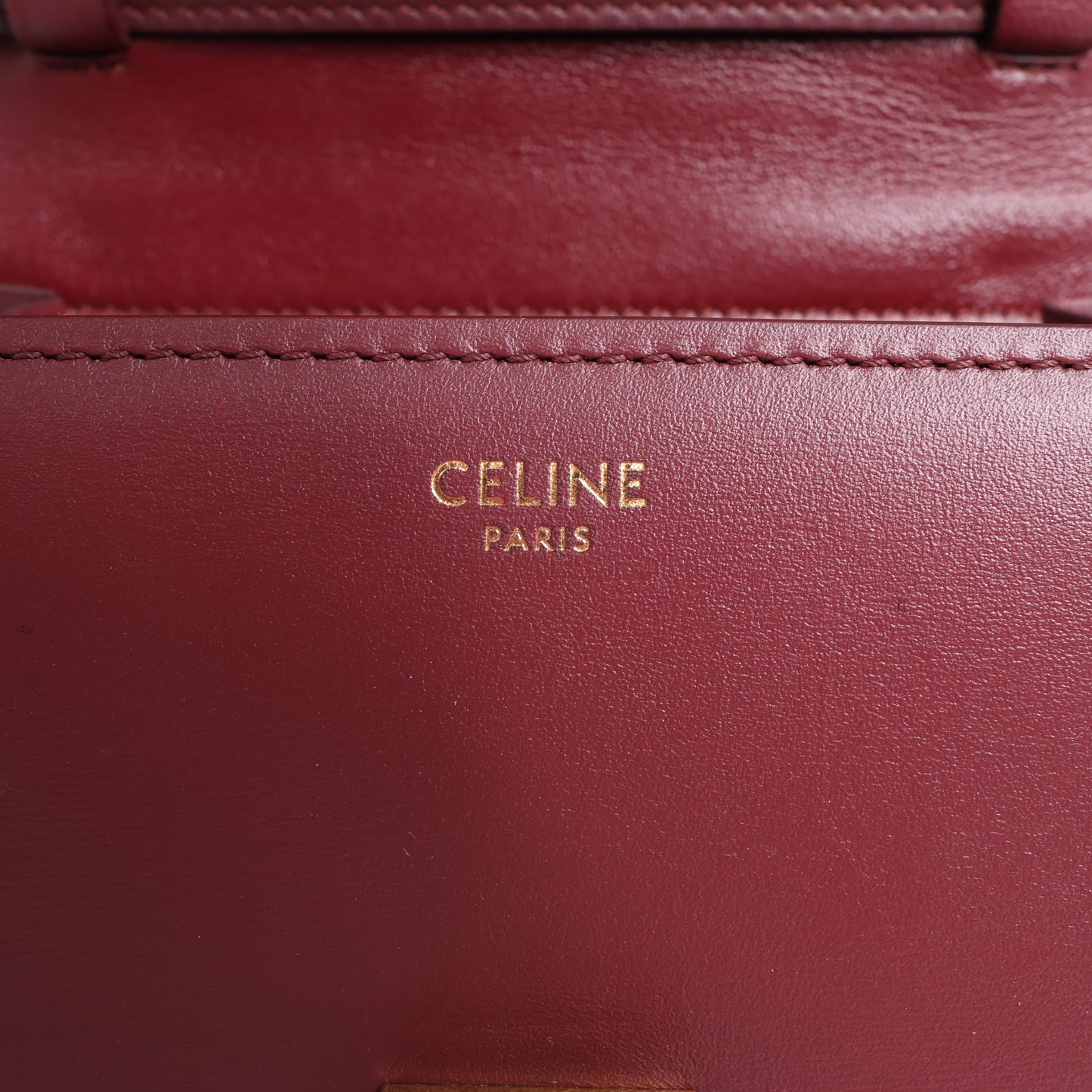 Celine – Classic Box – Kleine Schultertasche aus Leder in Burgunderrot