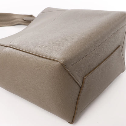 CELINE Seau Sangle Bucket Leder-Umhängetasche in Greige