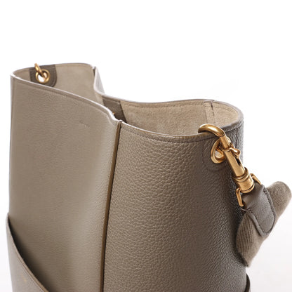 CELINE Seau Sangle Bucket Leder-Umhängetasche in Greige