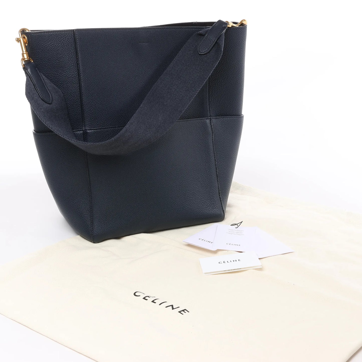CELINE Seau Sangle Bucket-Schultertasche aus Leder in Marineblau