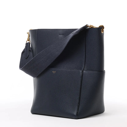 CELINE Seau Sangle Bucket-Schultertasche aus Leder in Marineblau