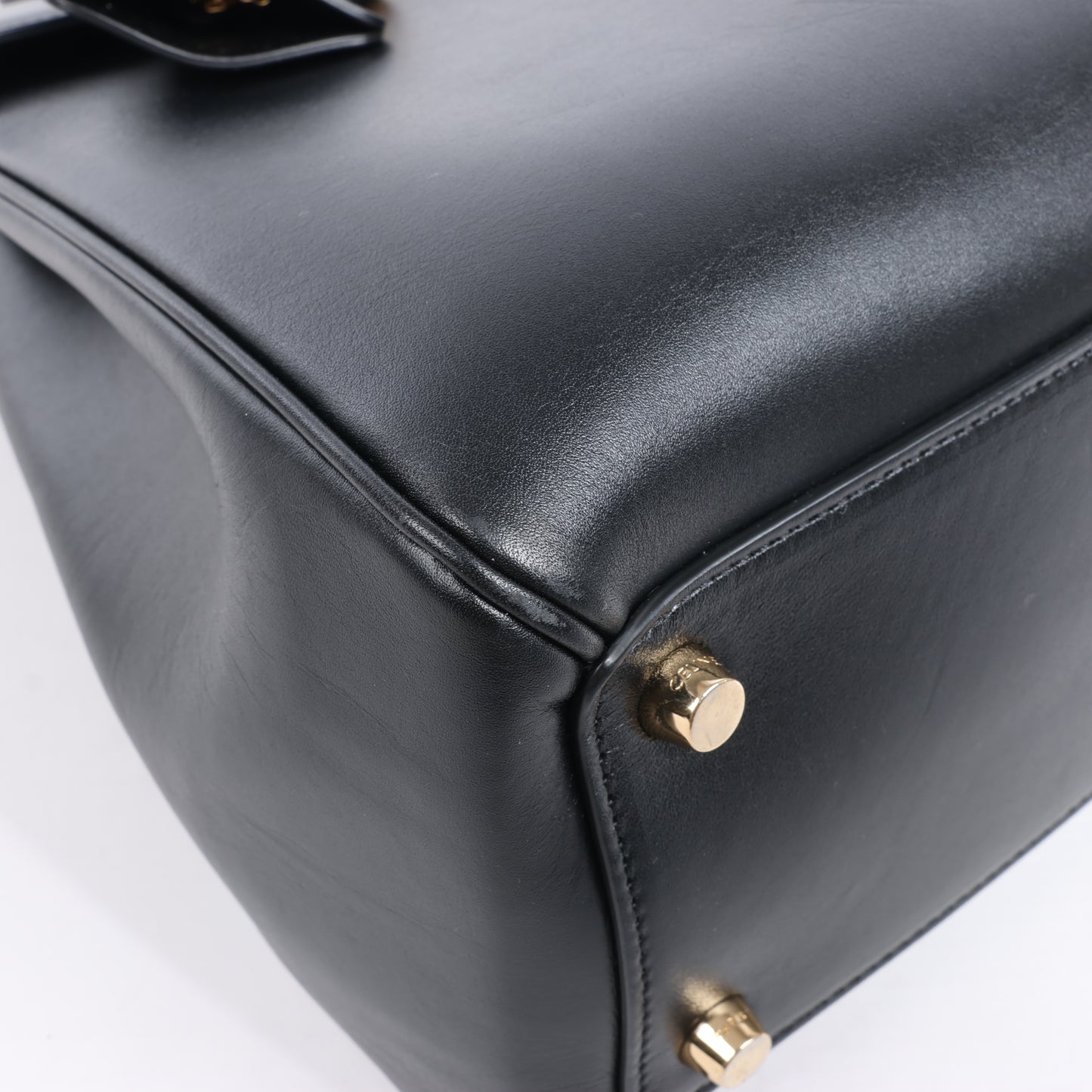 Celine – Sac 16 – Mittlere 2-Wege-Handtasche aus glattem Leder in Schwarz