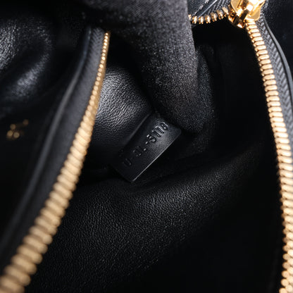 Celine – Sac 16 – Mittlere 2-Wege-Handtasche aus glattem Leder in Schwarz
