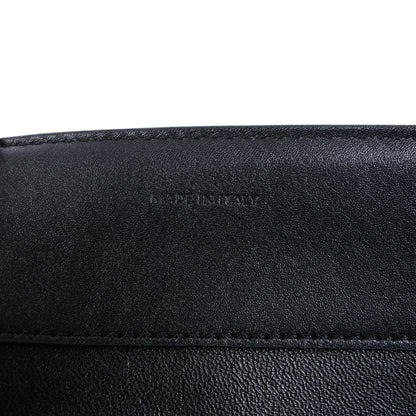 Celine – Sac 16 – Mittlere 2-Wege-Handtasche aus glattem Leder in Schwarz